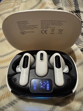 RYR Neo100 wireless gaming earbuds
